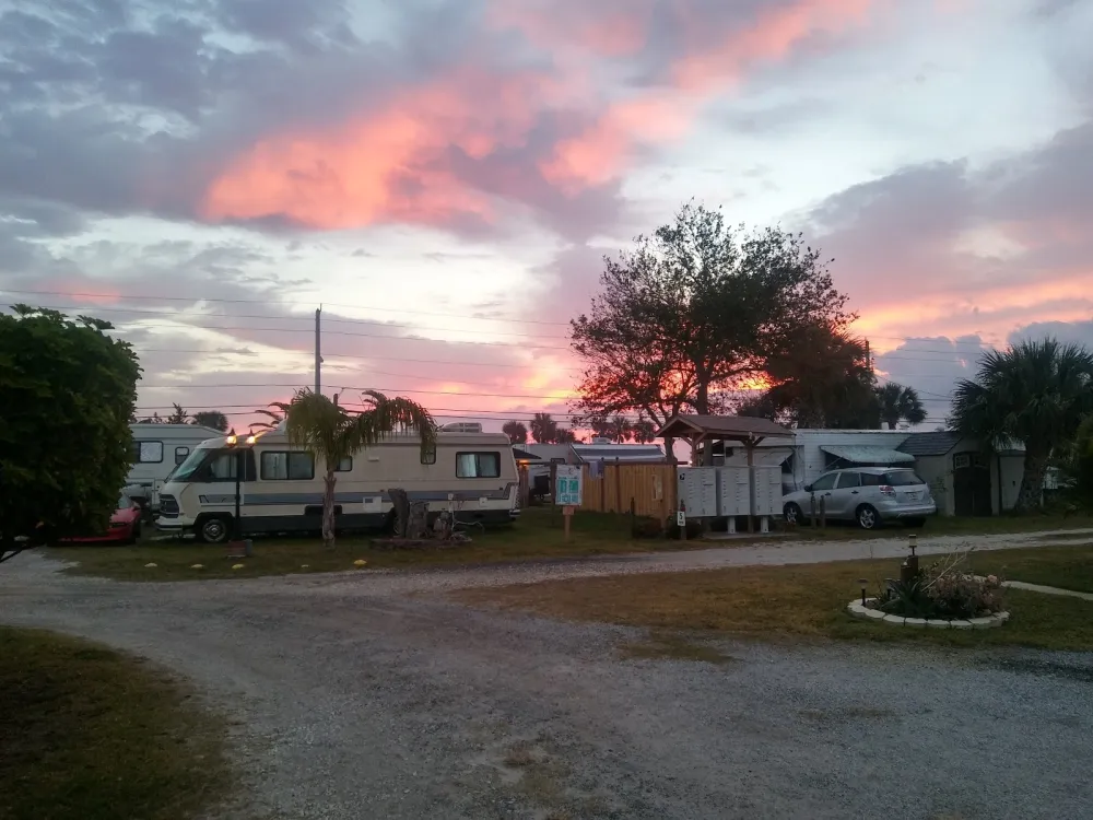 Breezeway Trailer & RV Park
