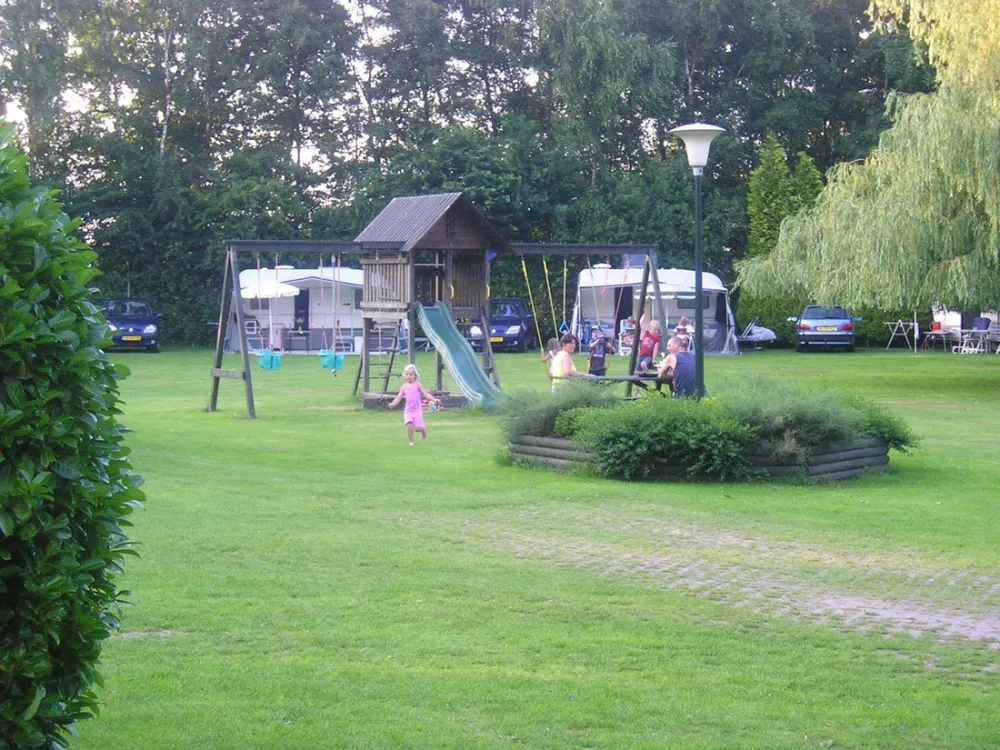 mini-camping Maya's Hoefke