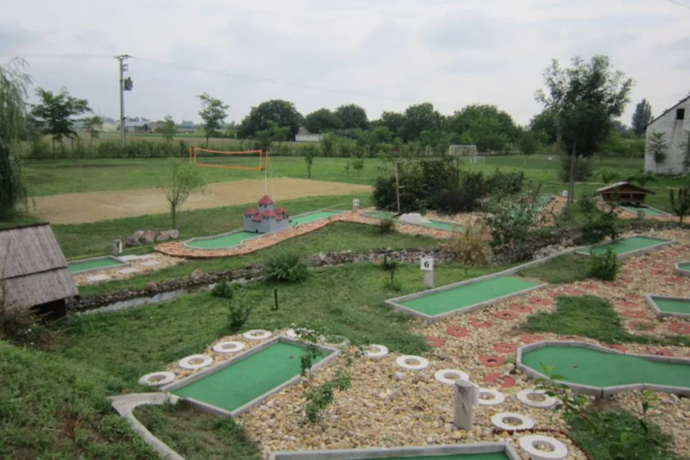 Liza Aqua & Conference Hotel, Liza Car Camping