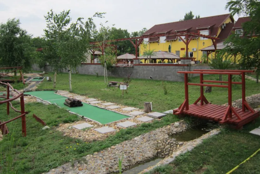 Liza Aqua & Conference Hotel, Liza Car Camping