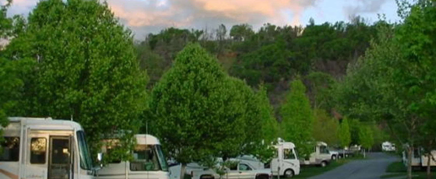 Mountain Gate RV Park & Cottages