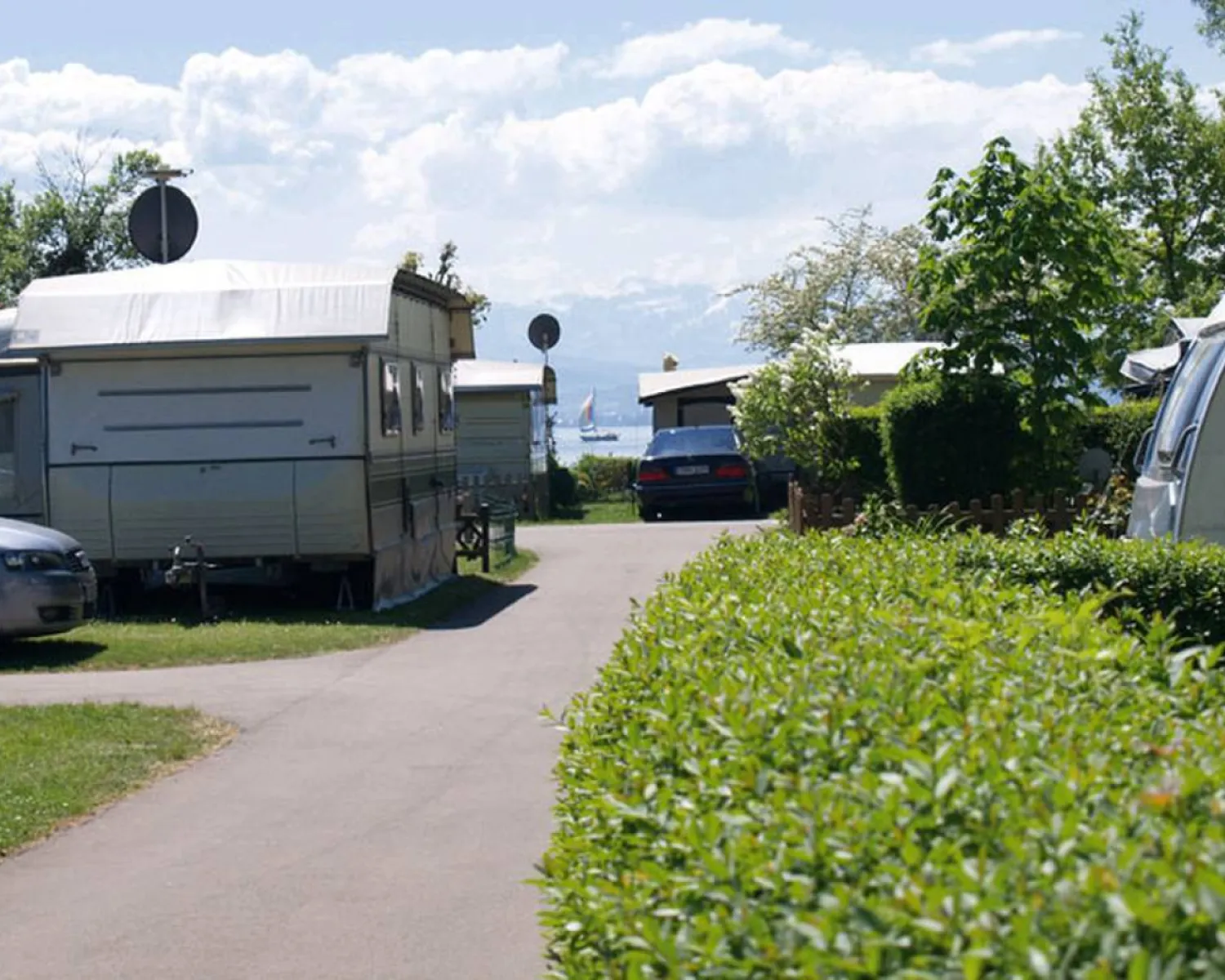 duschzelt camper Das 2er-Zelt mit Trennwand ist Dusche, Umkleide & Toilette in einem! main image 0