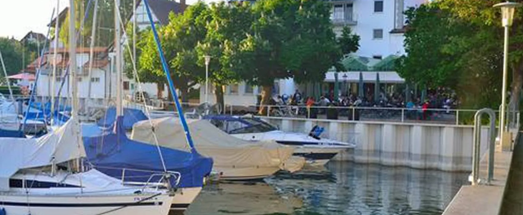 Schloss Helmsdorf OHG