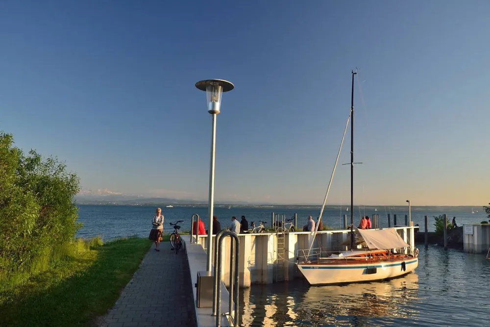 Schloss Helmsdorf OHG