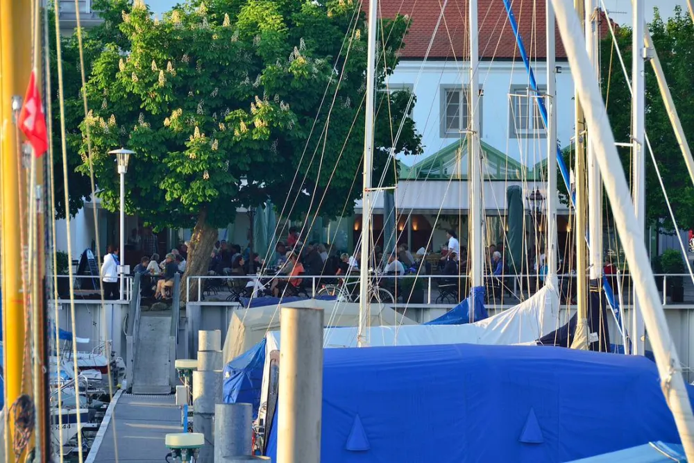 Schloss Helmsdorf OHG