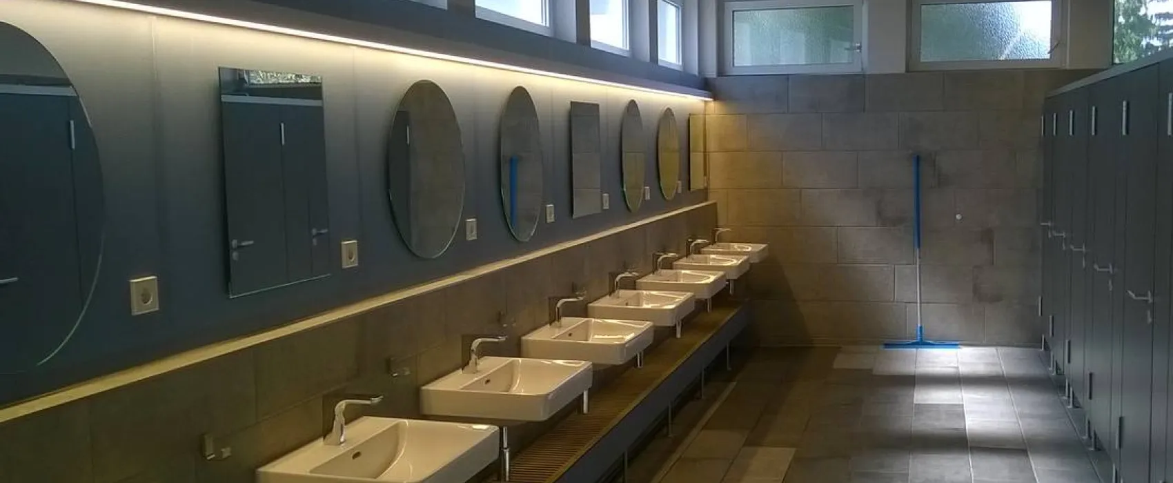 Schloss Helmsdorf OHG