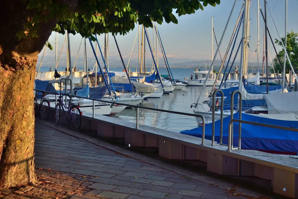 Schloss Helmsdorf OHG