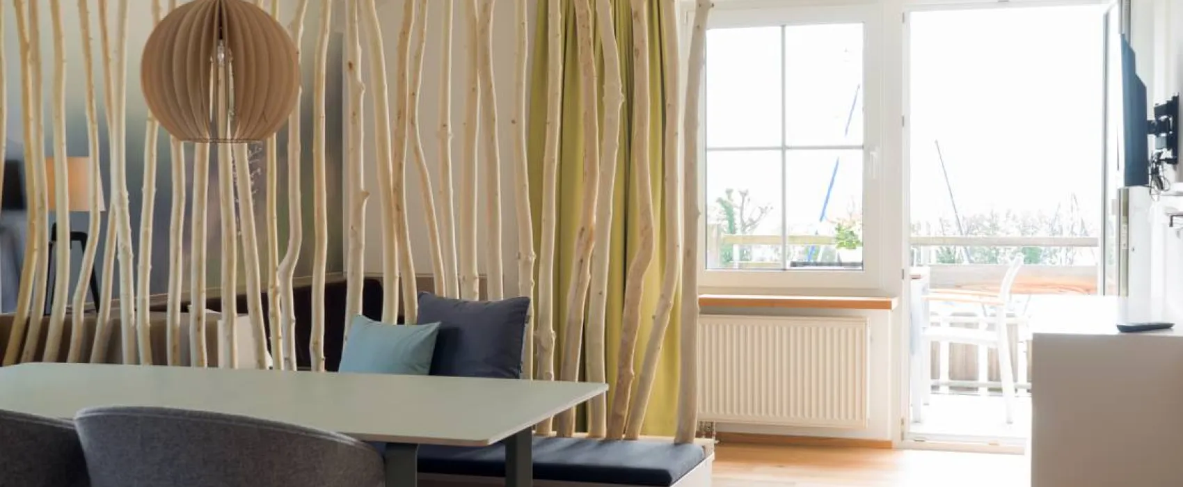 Schloss Helmsdorf OHG