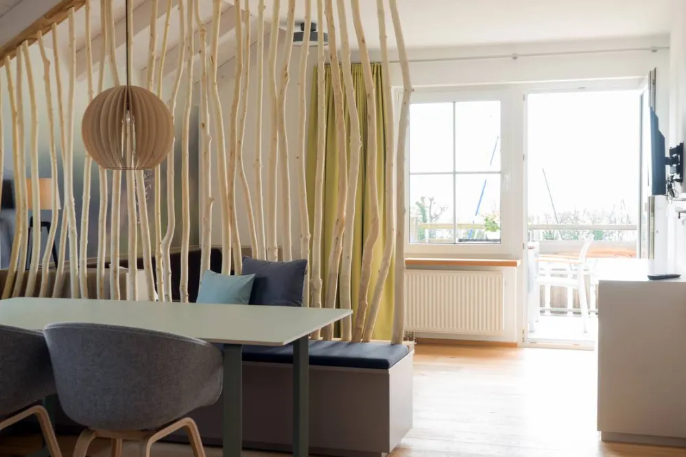 Schloss Helmsdorf OHG