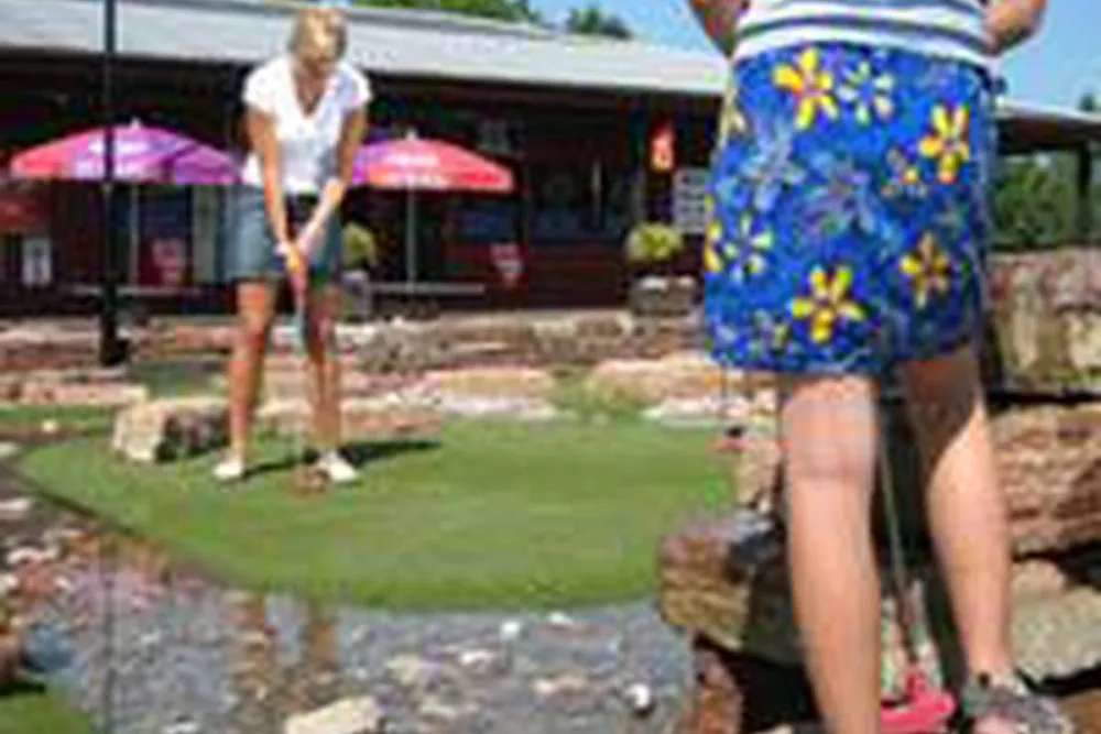 Lundegård Camping & Stugby