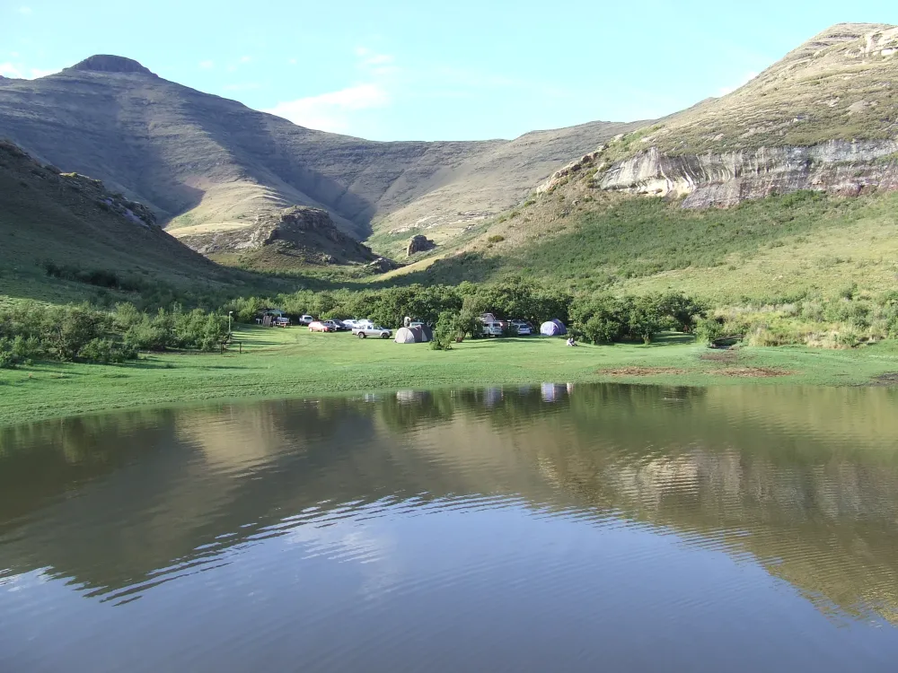 Di Bus Stop Guestfarm & Adventures