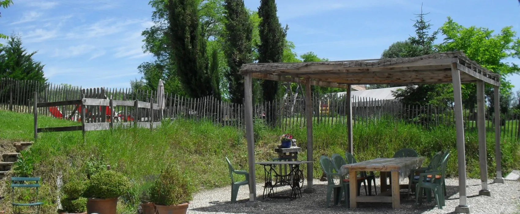 Le Domaine du Chasselas (+ gites)