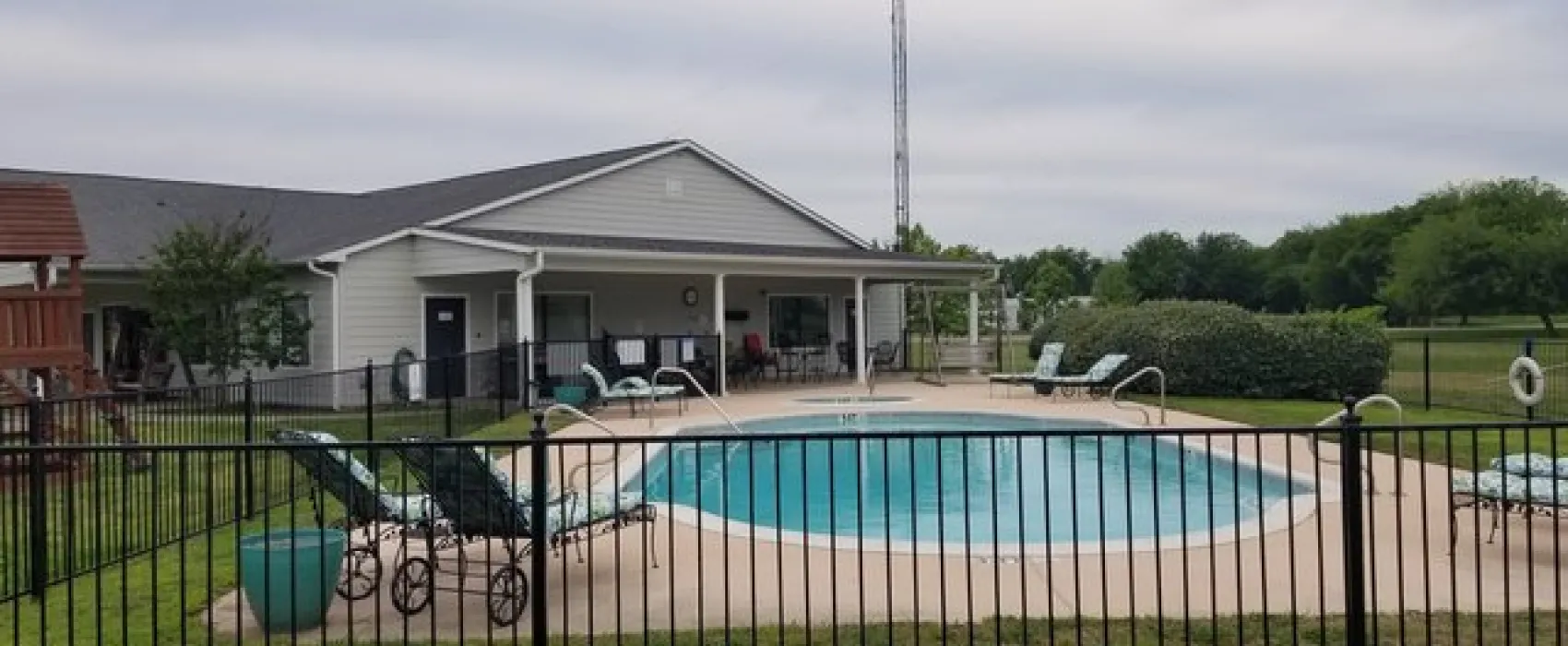 Bluebonnet Ridge RV Park & Cottages