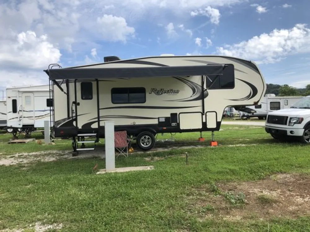 Robert Newlon Airpark RV Park