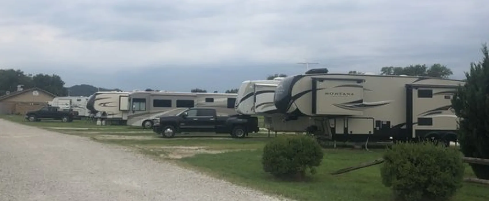Robert Newlon Airpark RV Park