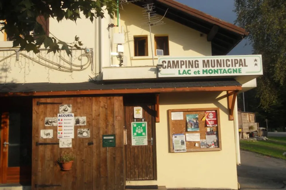 Camping Municipal Lac Et Montagne