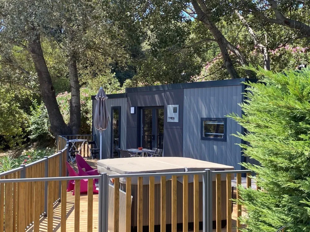 de Berard, Domaine de Miremer