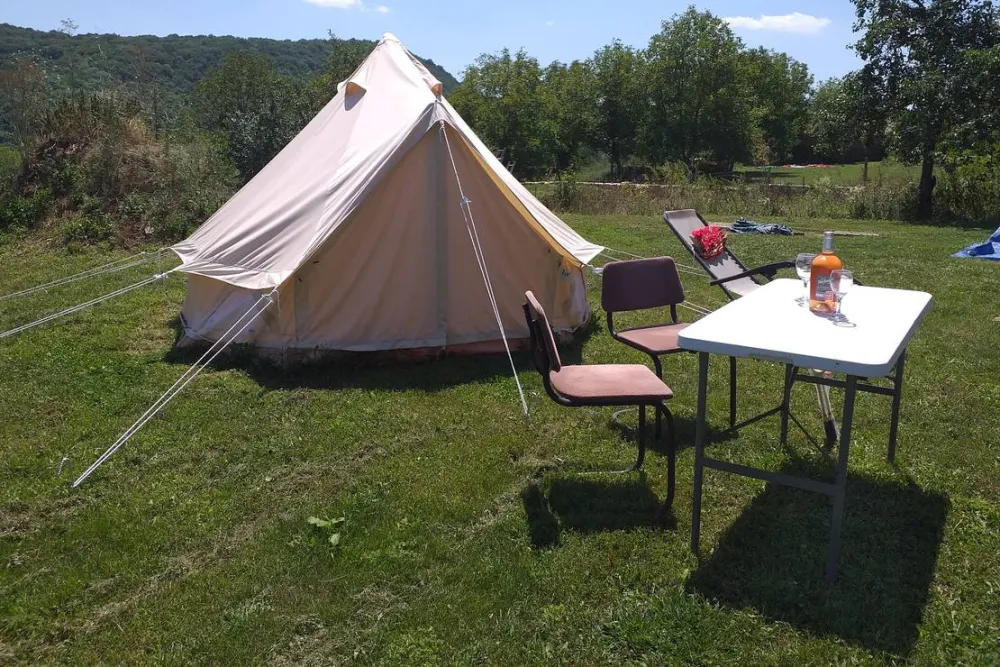 Lisi Vrah Campsite and B&B