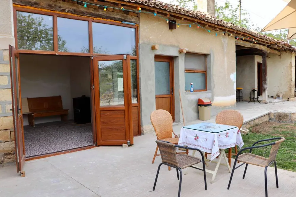 Lisi Vrah Campsite and B&B