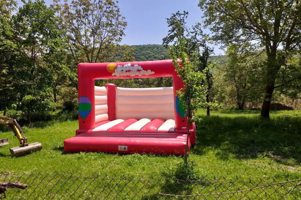 Lisi Vrah Campsite and B&B