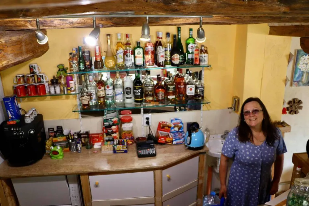 Lisi Vrah Campsite and B&B