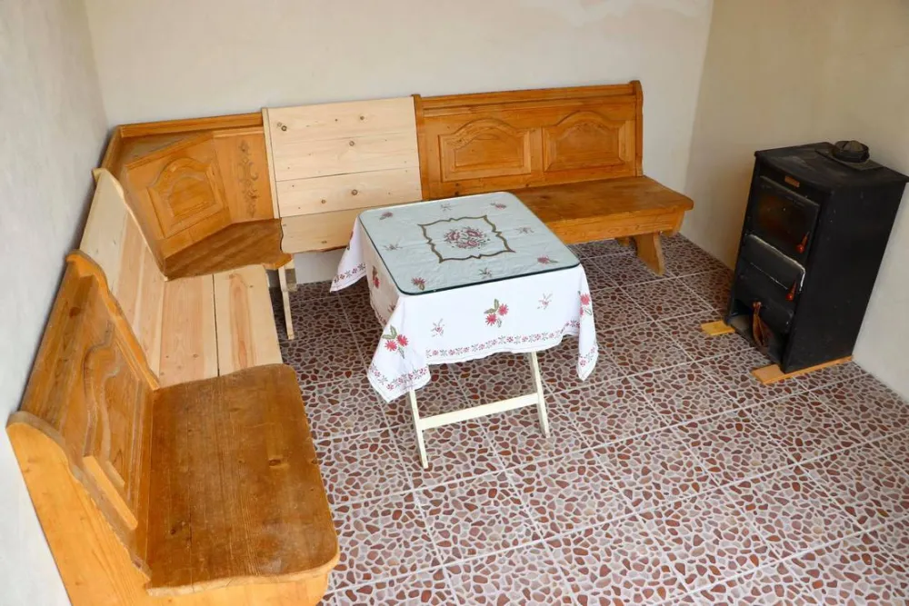 Lisi Vrah Campsite and B&B