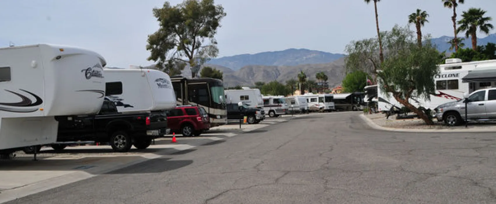 Palm Springs Oasis RV Resort
