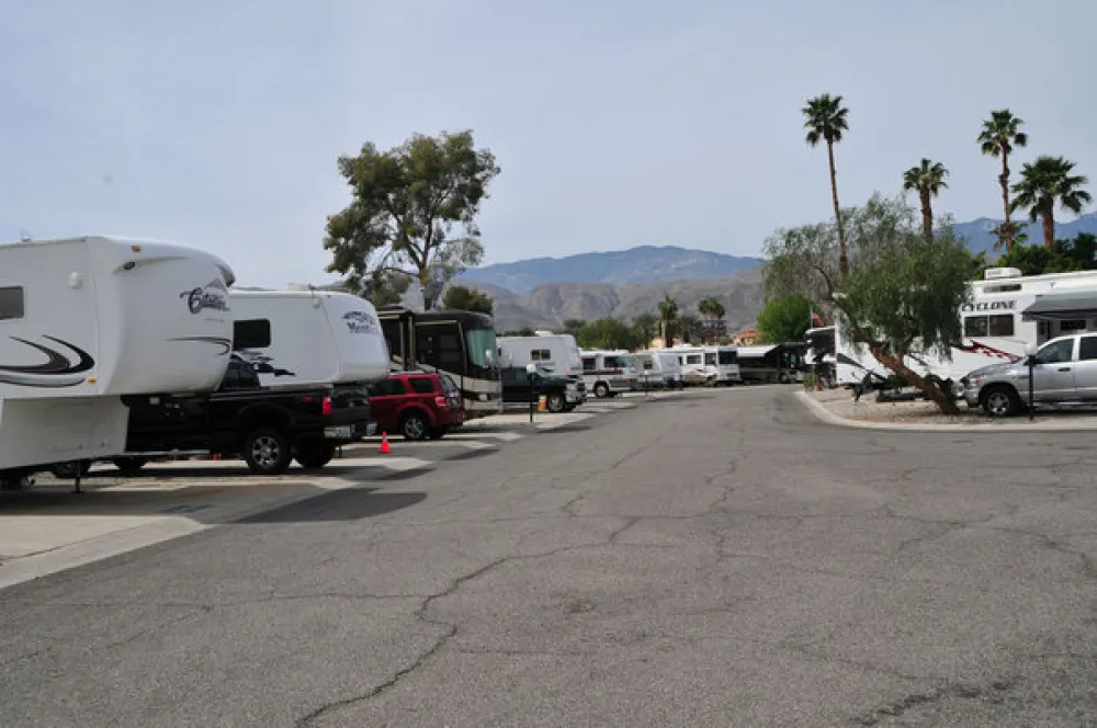 Palm Springs Oasis RV Resort