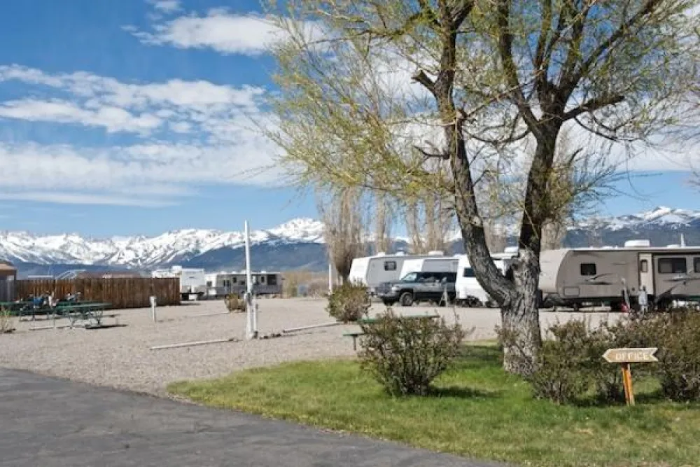 Paradise Shores RV Park