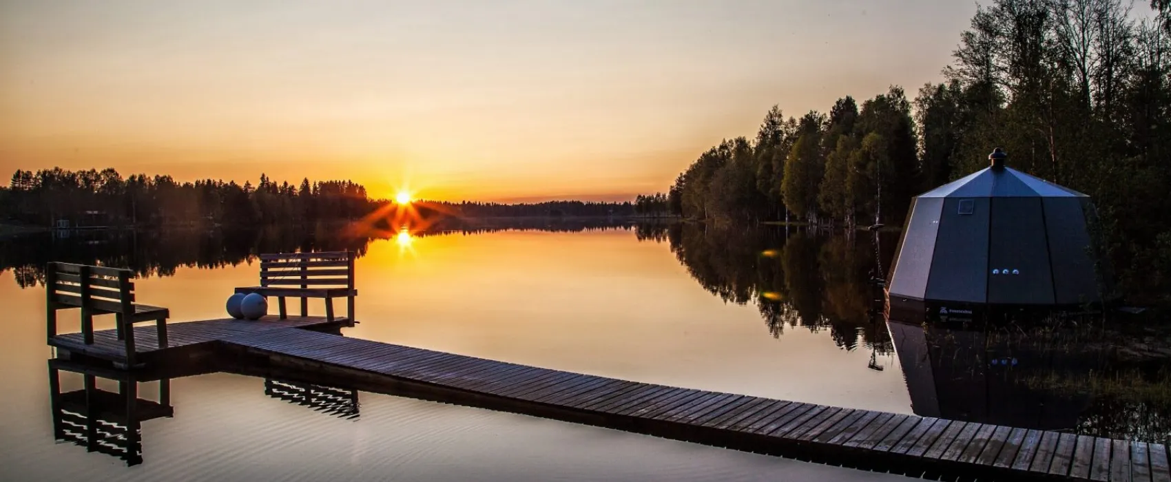 Arctic Guesthouse & Igloos