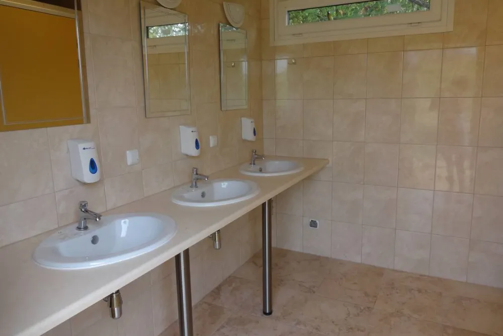 Półwysep Sielanka pole campingowo-namiotowe