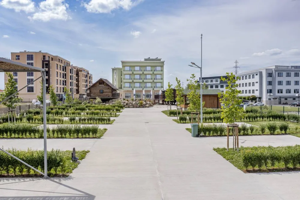 Glamping & Motel Alliance