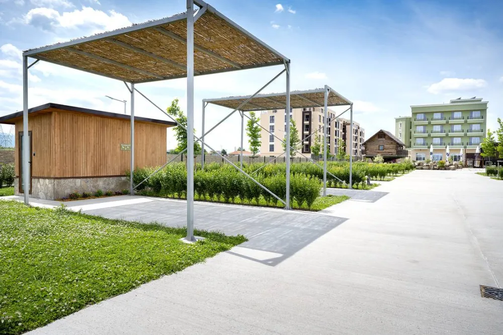 Glamping & Motel Alliance