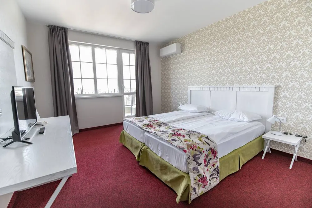 Glamping & Motel Alliance