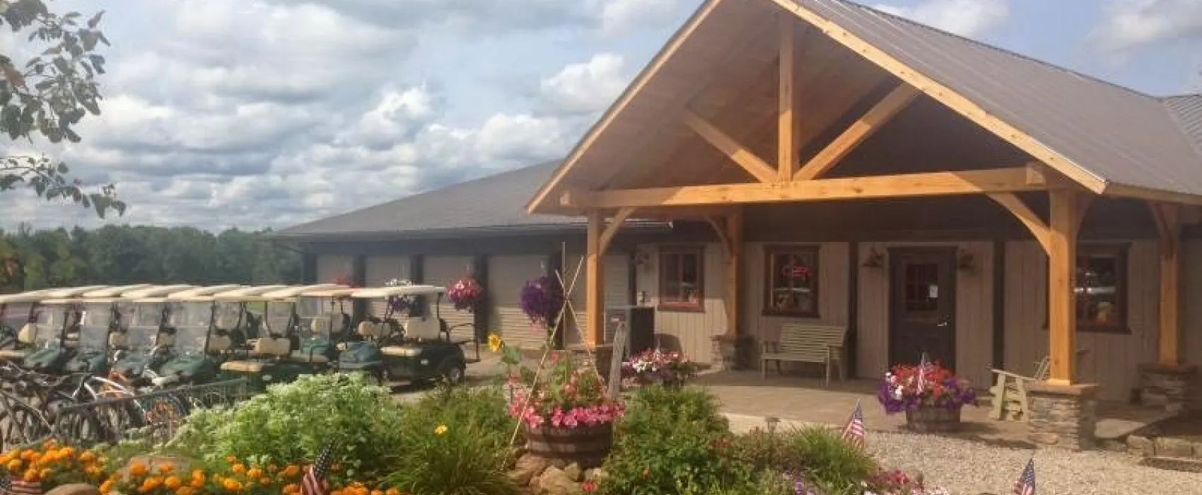 Whispering Hills Jellystone Park Camp-Resort