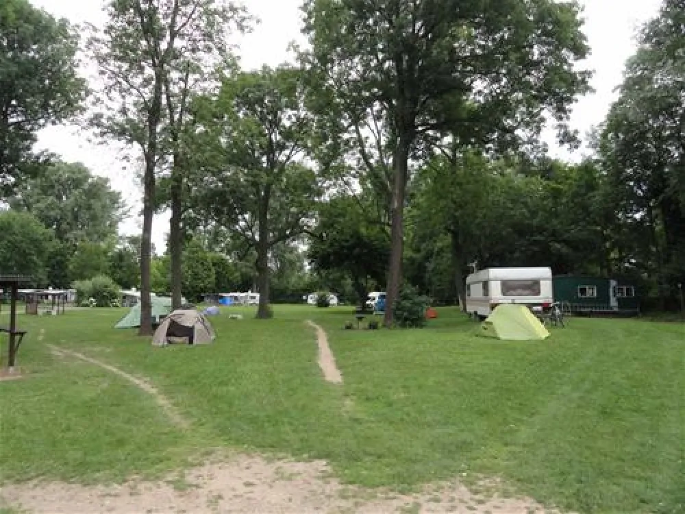 Campingplatz Maaraue