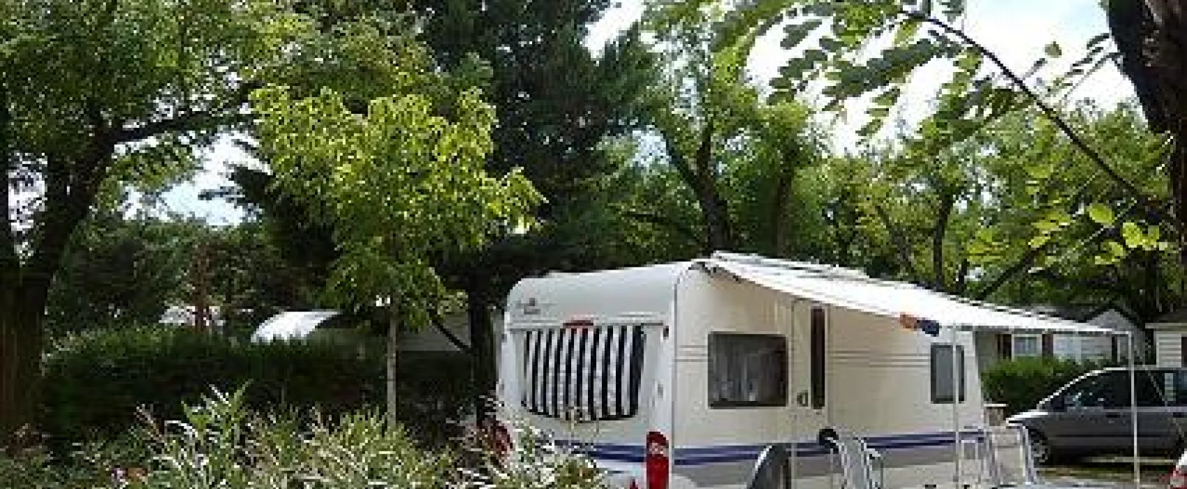 Flower camping Le Rivièra