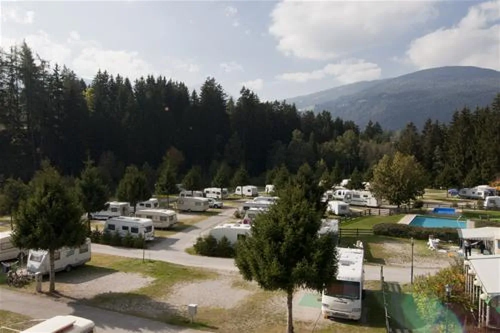 Camping Residence Corones