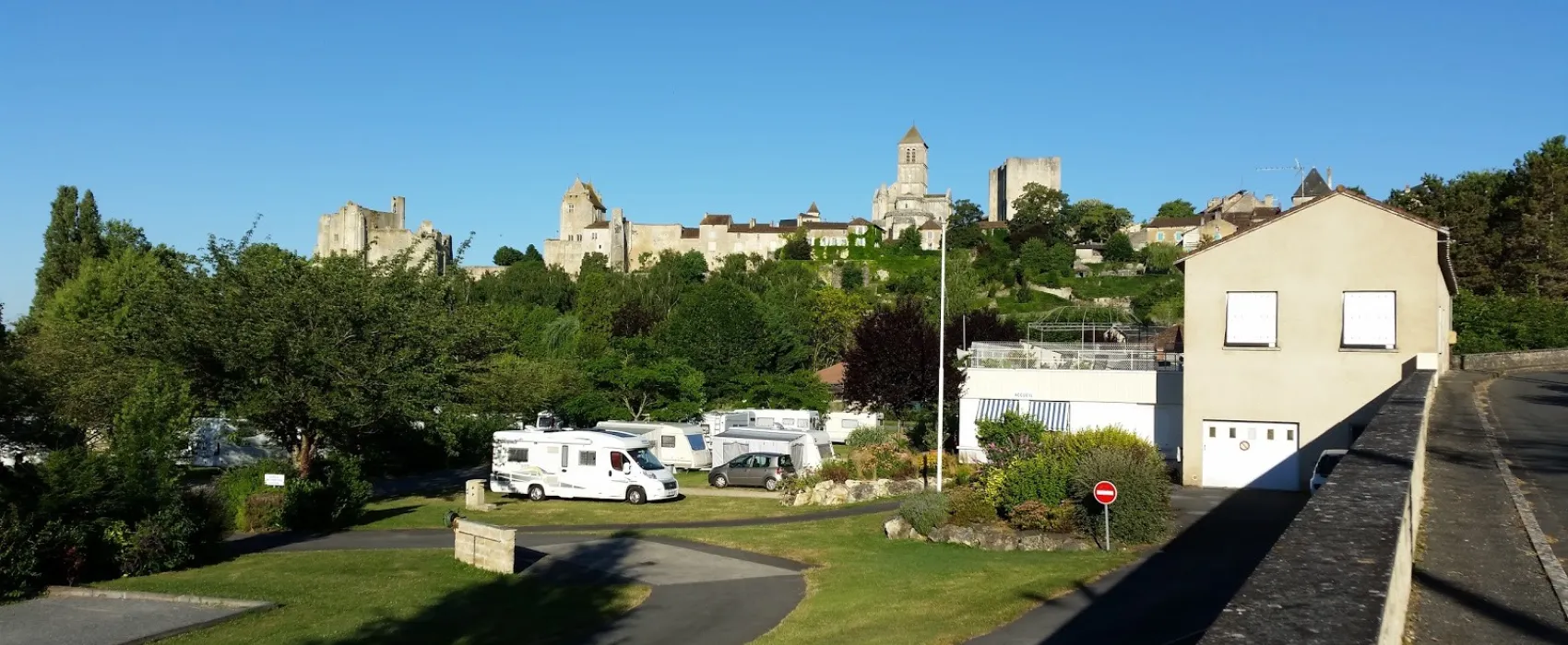 Le Camping Municipal De La Fontaine  