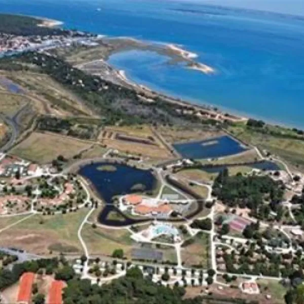 Camping Village De Vacances La Vieille Perrotine