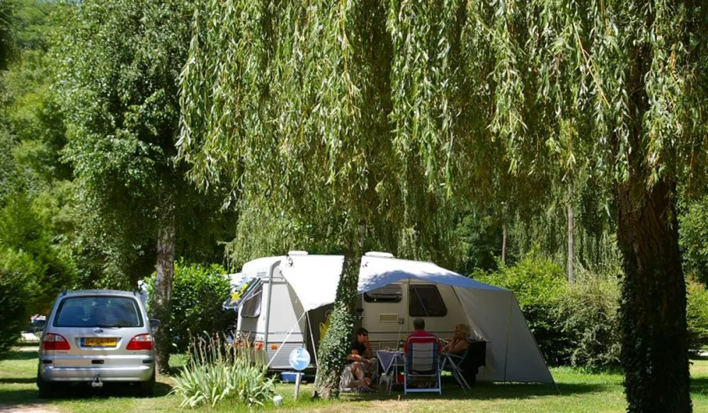 Camping des Grottes  