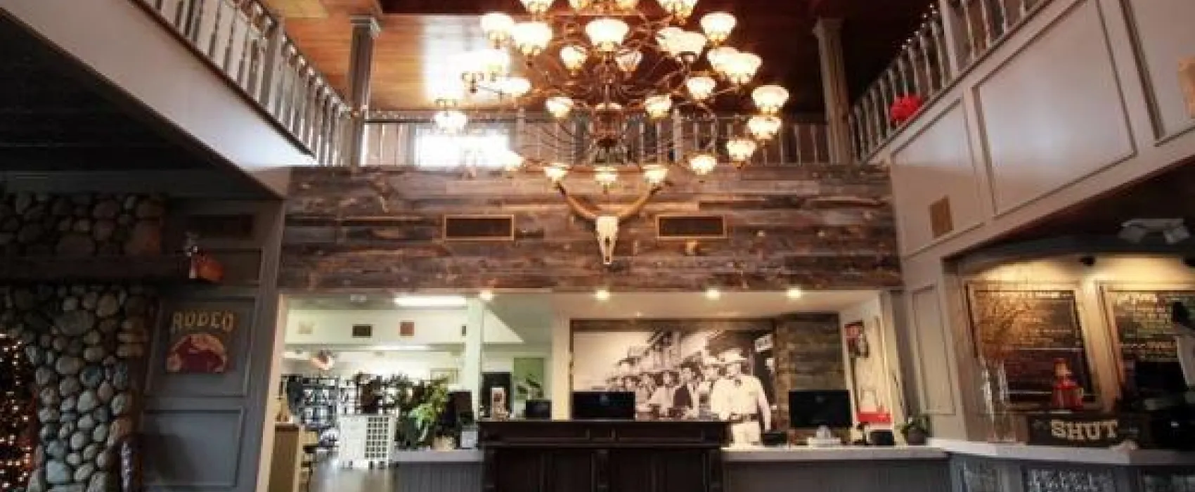 Palm Canyon Hotel & RV Resort