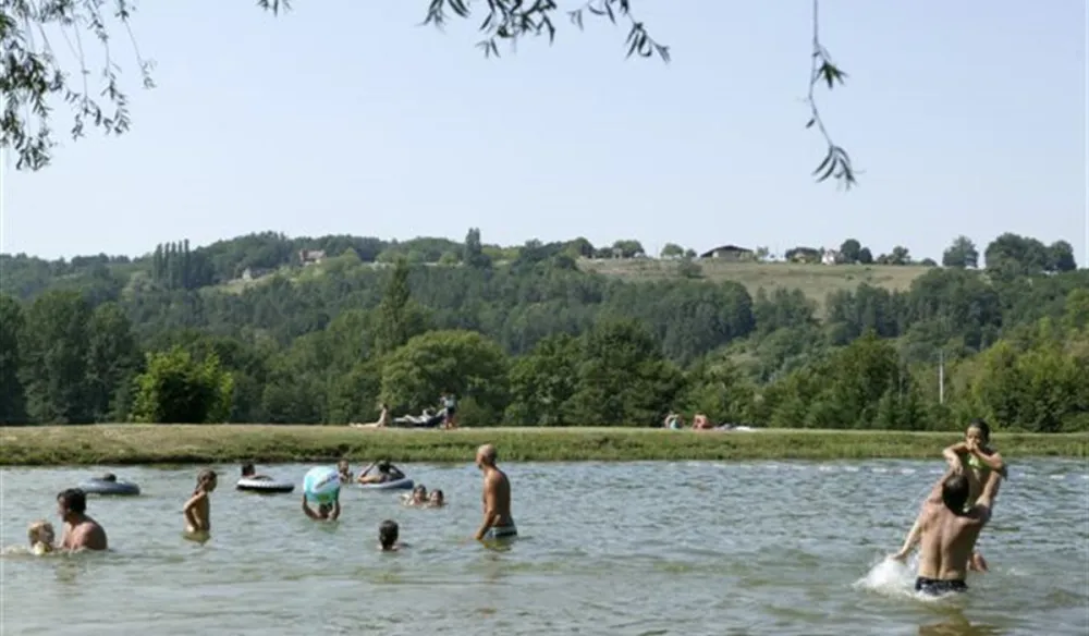 Camping Le Lac  