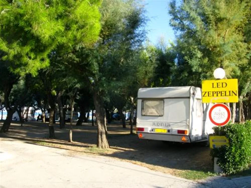 Campeggio Led Zeppelin