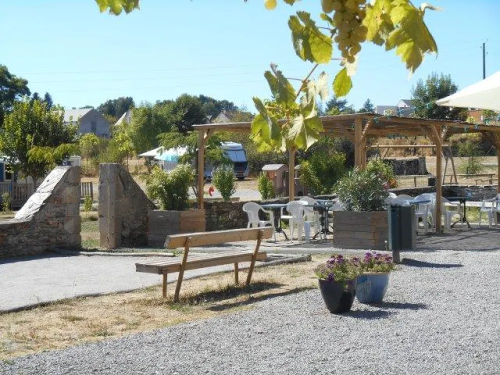 Camping Eguzon " La Garenne"  