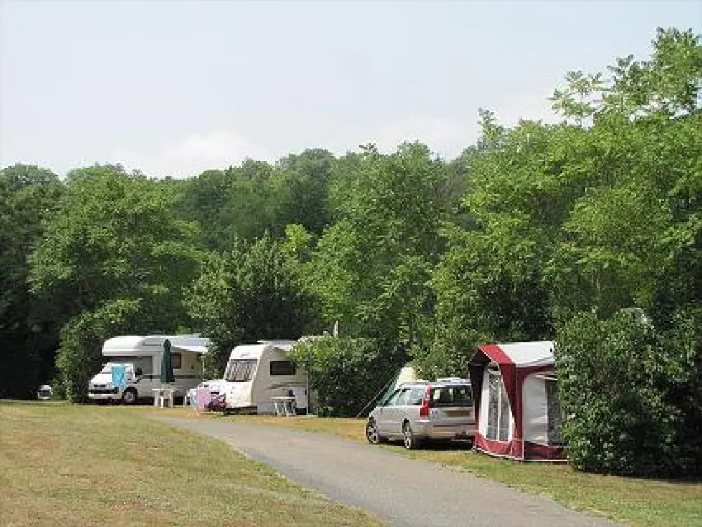 Camping Château de Lacomté