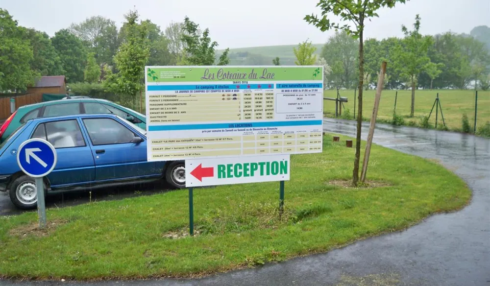 Camping**** Les Coteaux du Lac