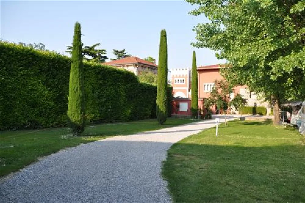 Camping Villa Garuti