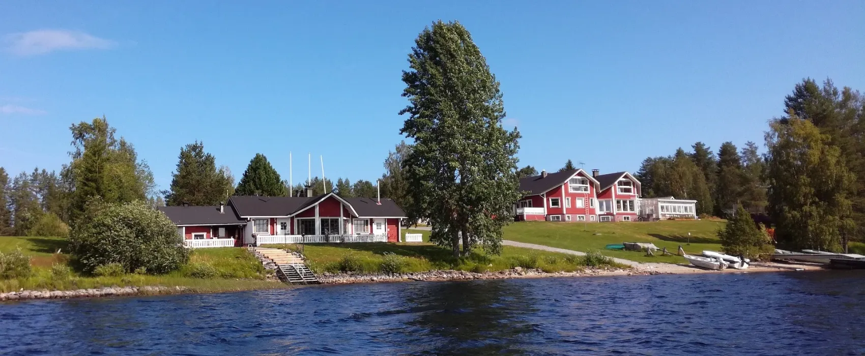 Lentiira Holiday Village