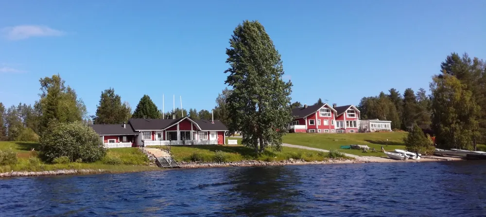 Lentiira Holiday Village